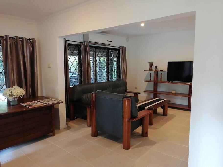 Private Nasoso 4 Bedroom House 나디 외부 사진